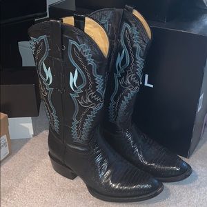 Black & blue leather cowgirl boots